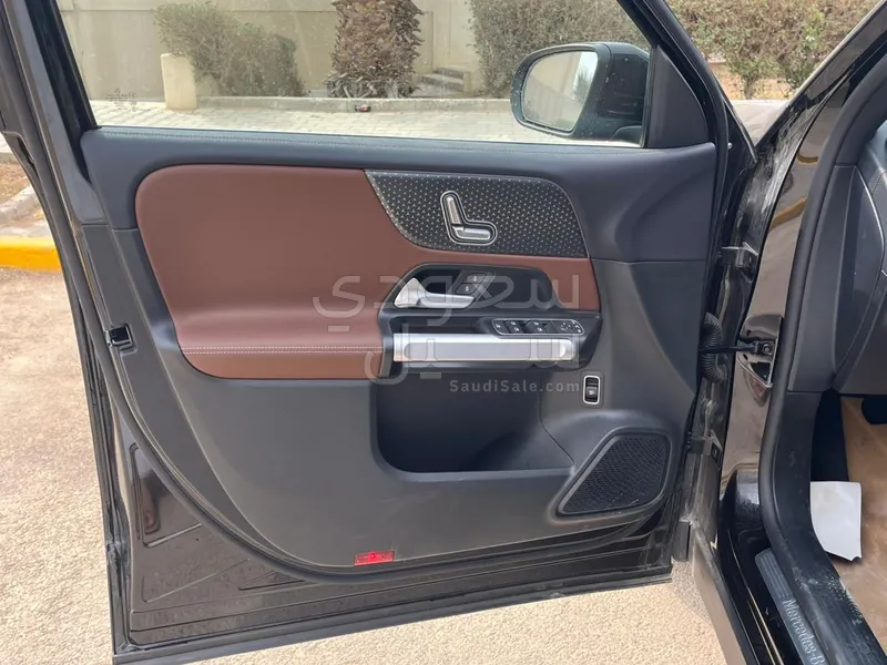 2025 Mercedes-Benz GLB 250