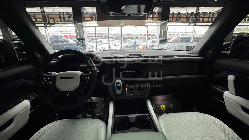 2026 Land Rover Defender Octa