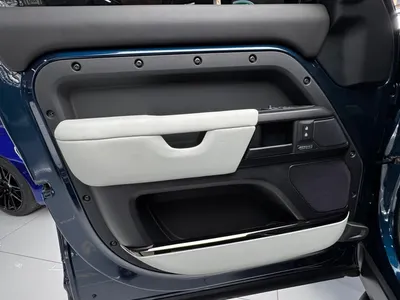 2026 Land Rover Defender Octa