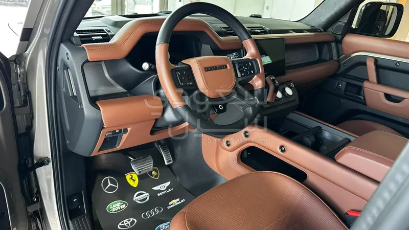 2025 Land Rover Defender Octa