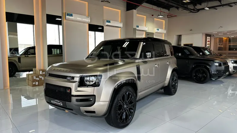 2025 Land Rover Defender Octa