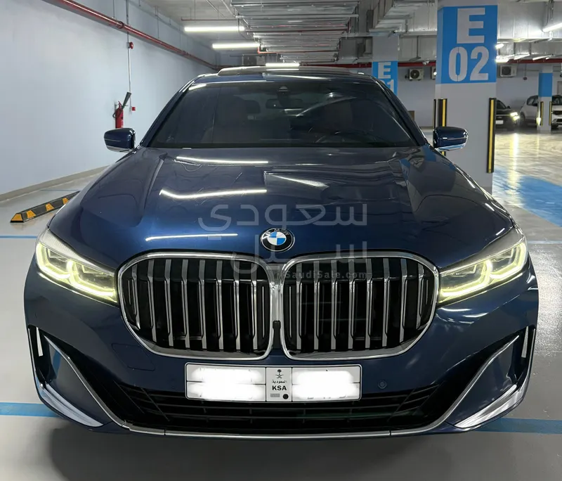 2021 بي ام دبليو الفئة السابعة 730 أي