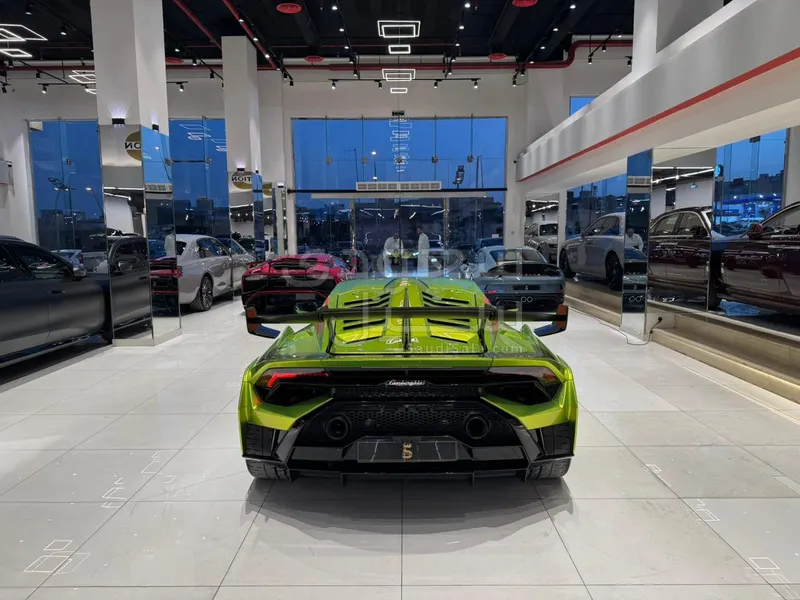 2022 لمبرجيني هوراكان إس تو أو