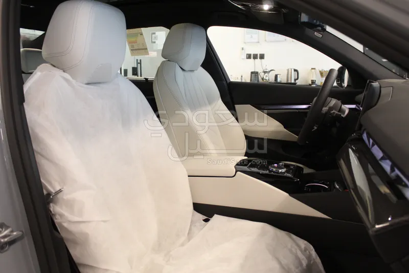 2026 بي ام دبليو الفئة الخامسة 520 أي