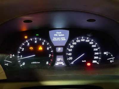 2011 لكزس إل إس 460