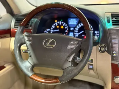 2011 لكزس إل إس 460