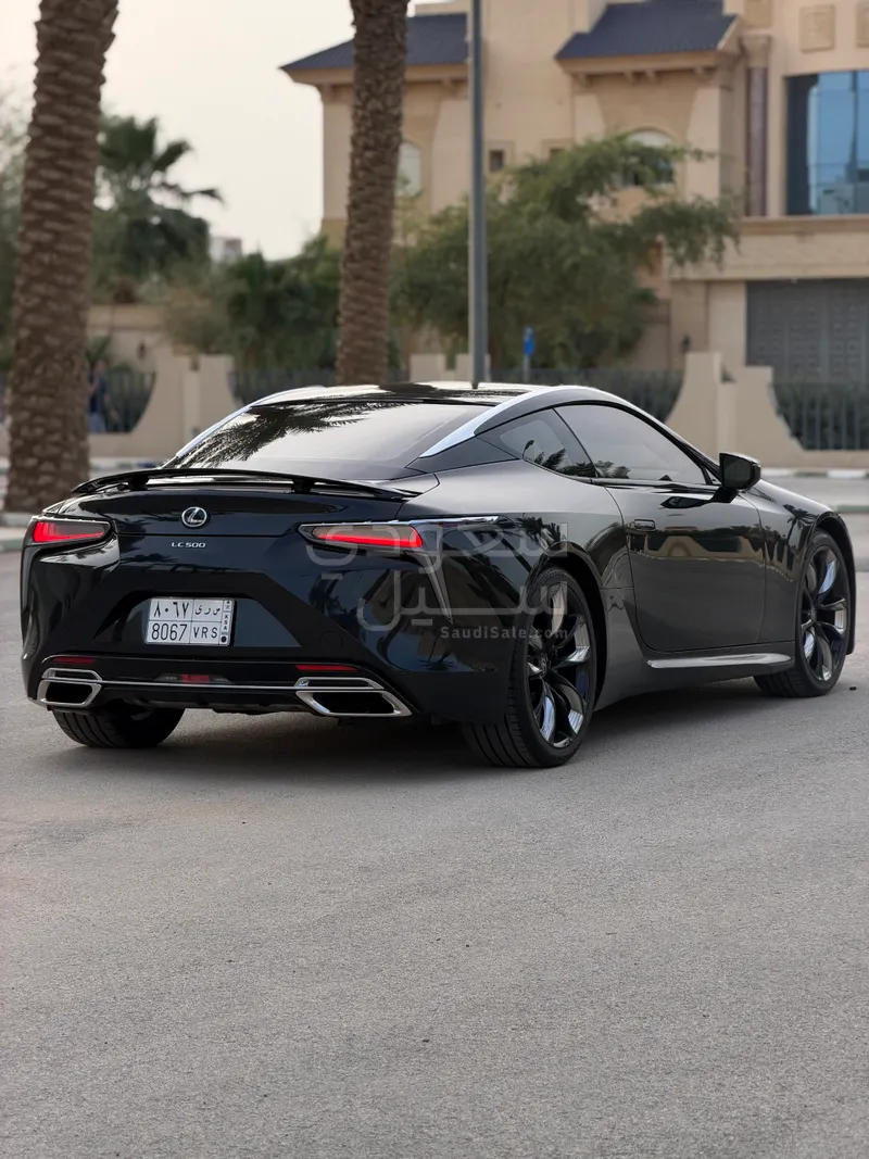 2026 لكزس إل سي 500