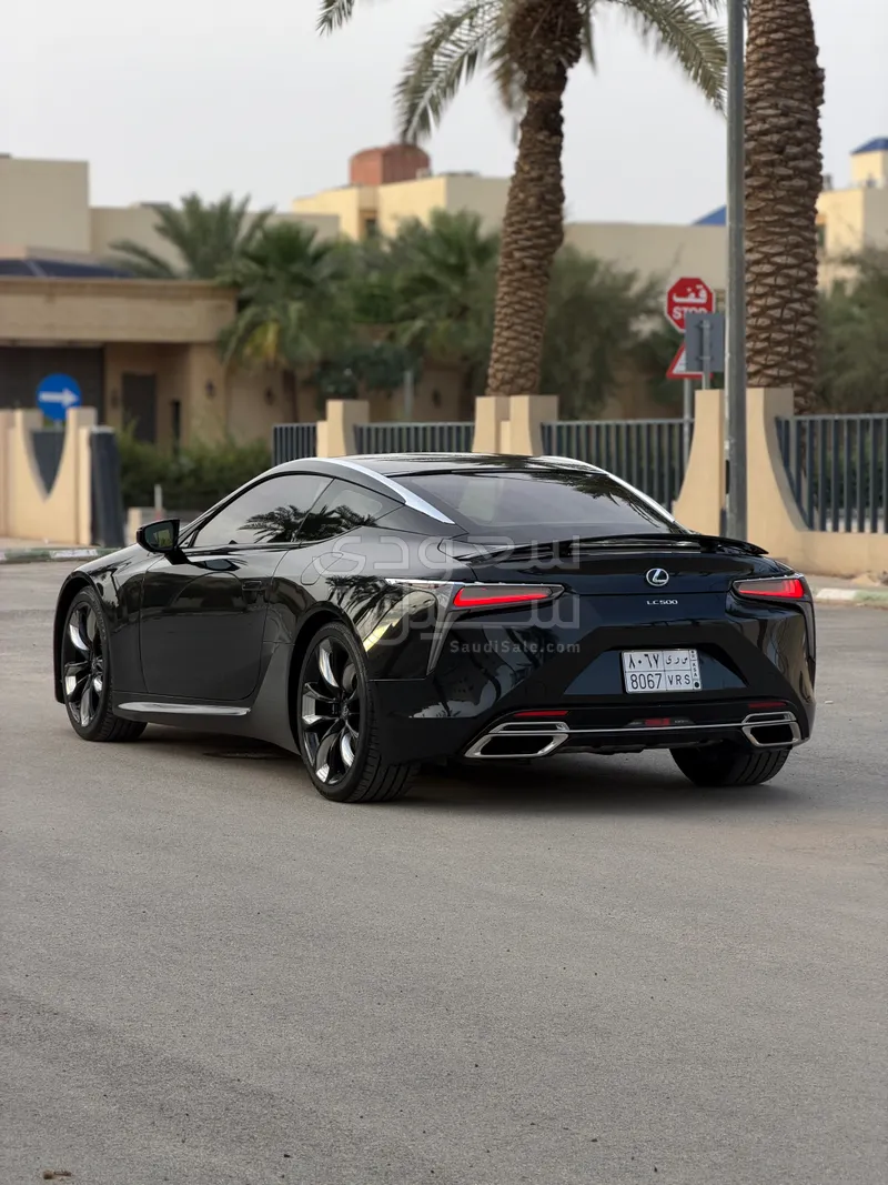 2026 لكزس إل سي 500