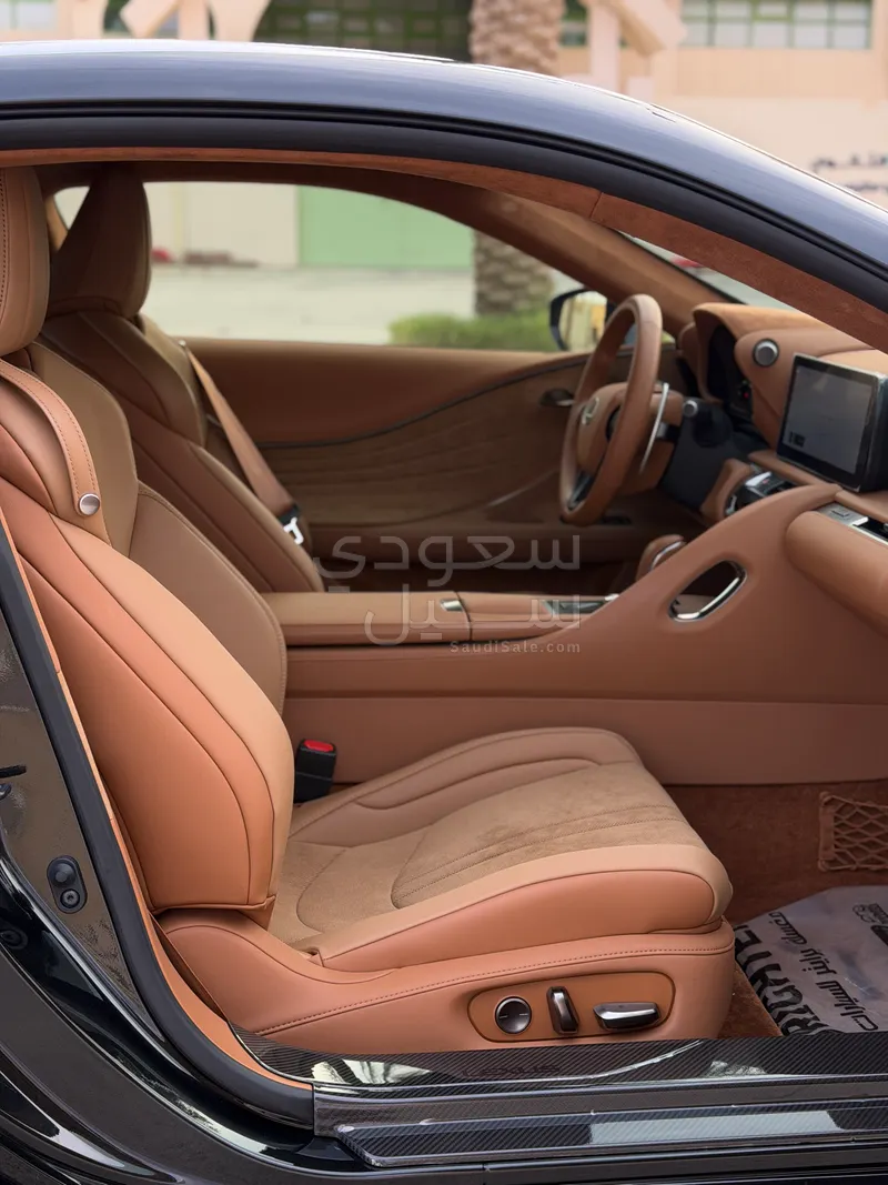 2026 لكزس إل سي 500