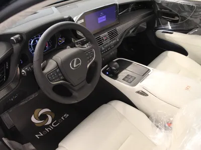 2025 لكزس إل إس 350
