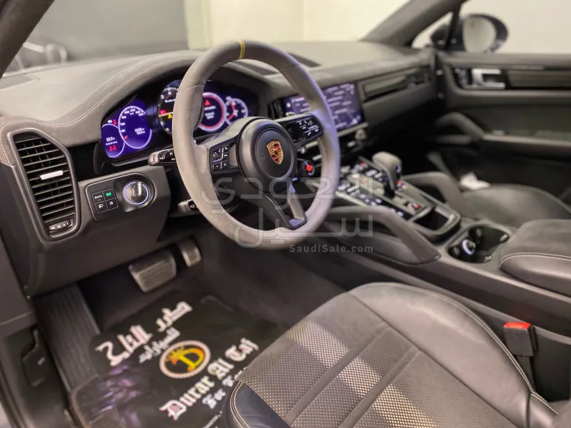 2022 Porsche Cayenne Turbo GT