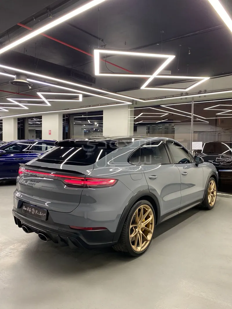 2022 Porsche Cayenne Turbo GT