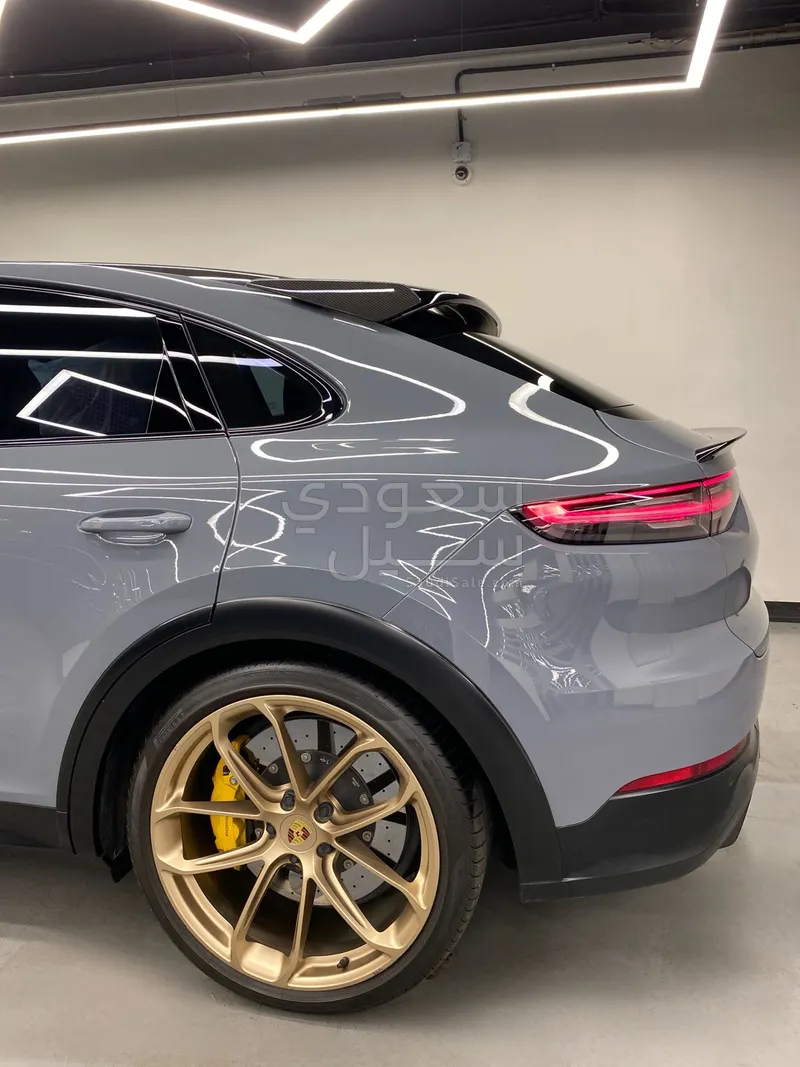 2022 Porsche Cayenne Turbo GT