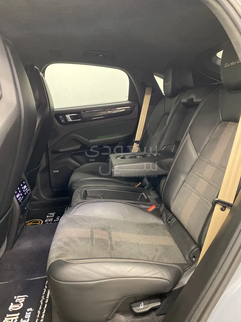 2022 Porsche Cayenne Turbo GT