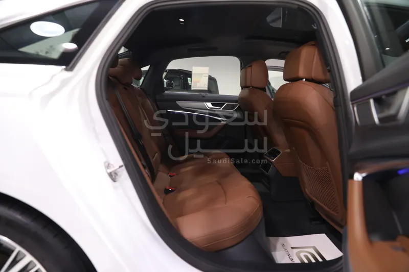 2025 Audi A6 40 TFSI