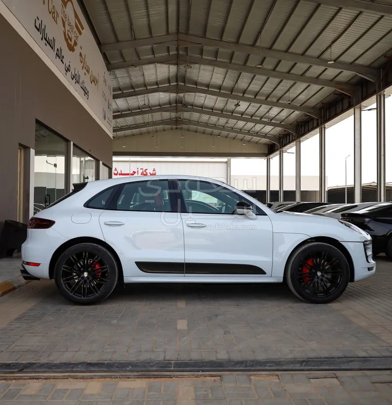 2017 Porsche Macan GTS