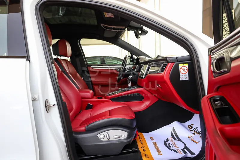 2017 Porsche Macan GTS