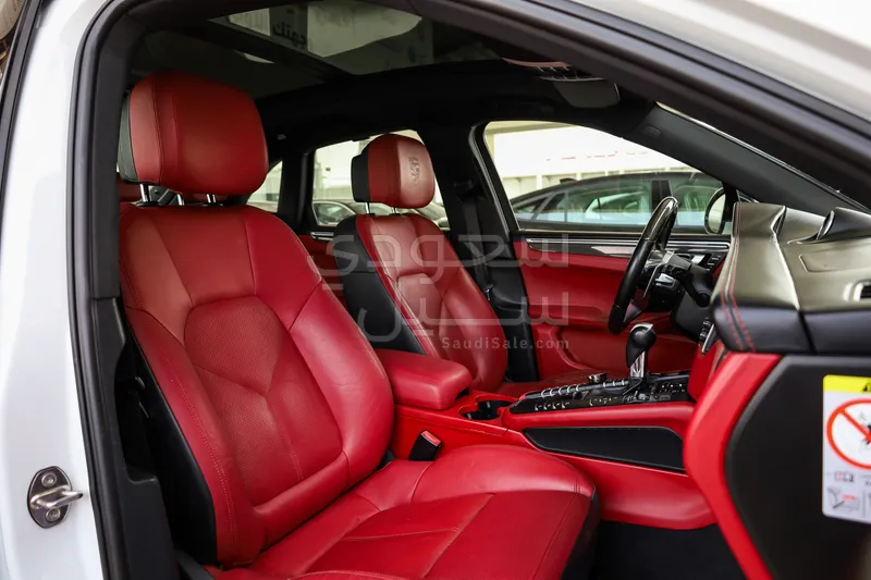 2017 Porsche Macan GTS