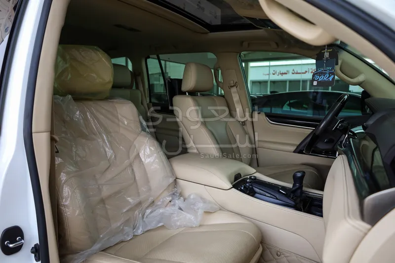 2017 Lexus LX 570