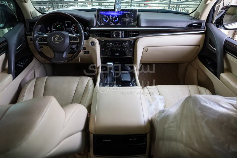 2017 Lexus LX 570