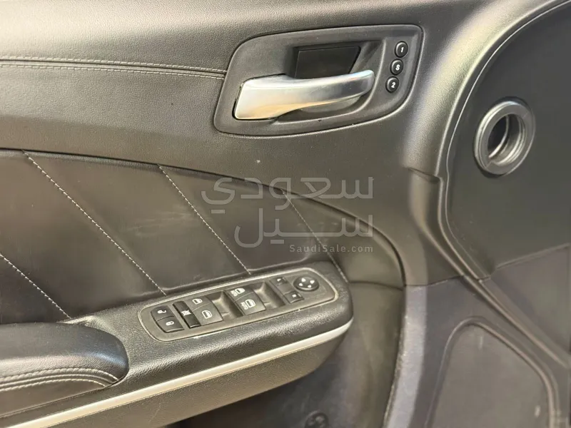 2023 دودج تشارجر ار تي بريميوم