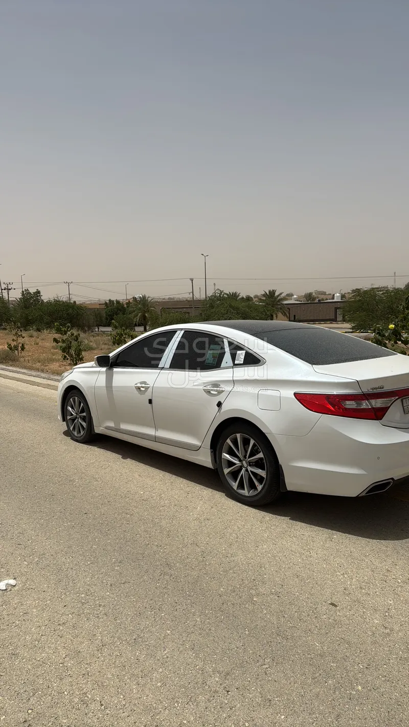 2016 هيونداي ازيرا