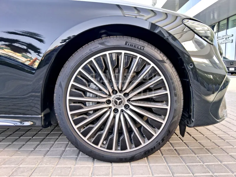 2026 Mercedes-Benz E 200
