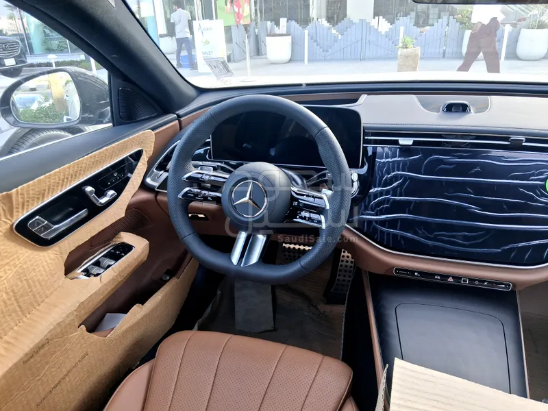 2026 Mercedes-Benz E 200