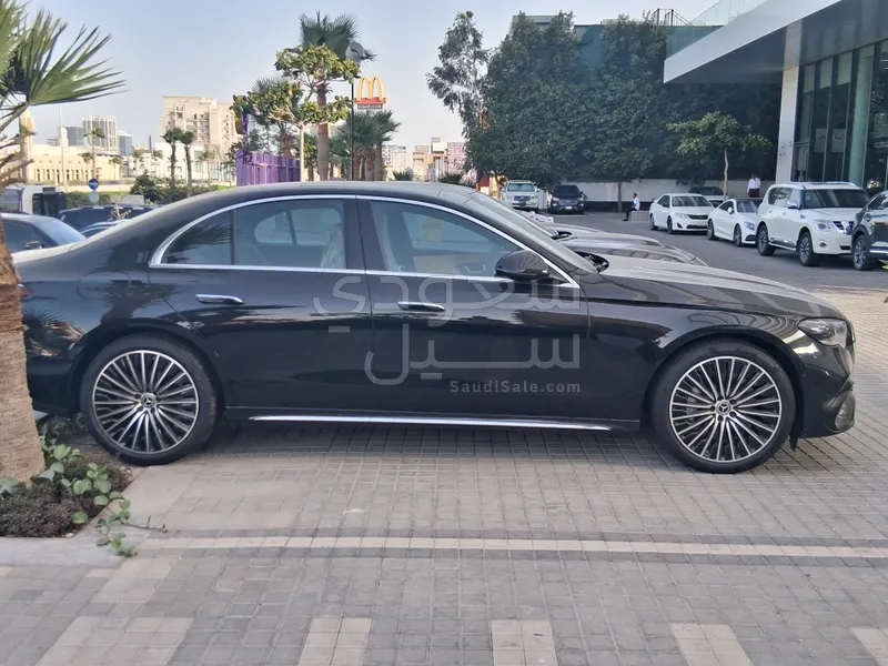 2026 Mercedes-Benz E 200