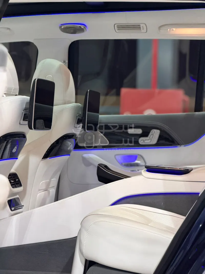 2022 مرسيدس - بنز جي إل إس 600 مايباخ