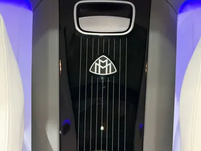 2022 مرسيدس - بنز جي إل إس 600 مايباخ
