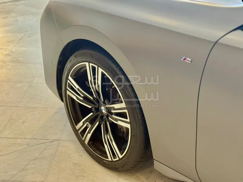 2025 بي ام دبليو الفئة السابعة 740أي
