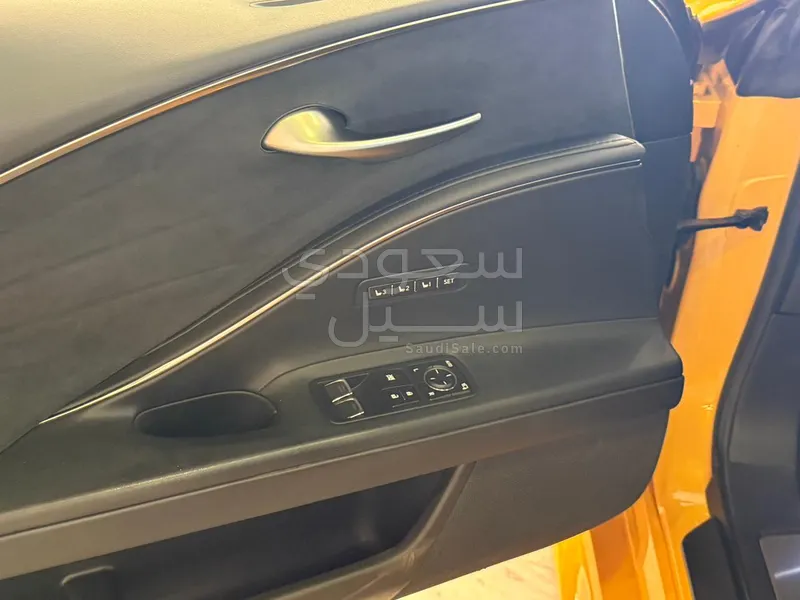 2017 لكزس إل سي 500