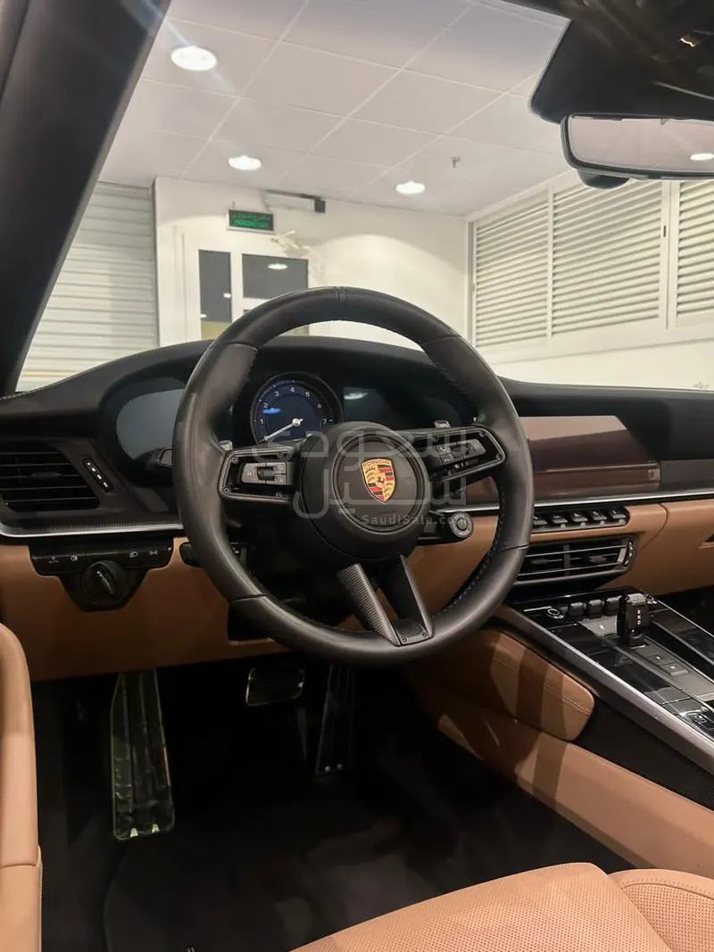 2022 بورش 911 كاريرا