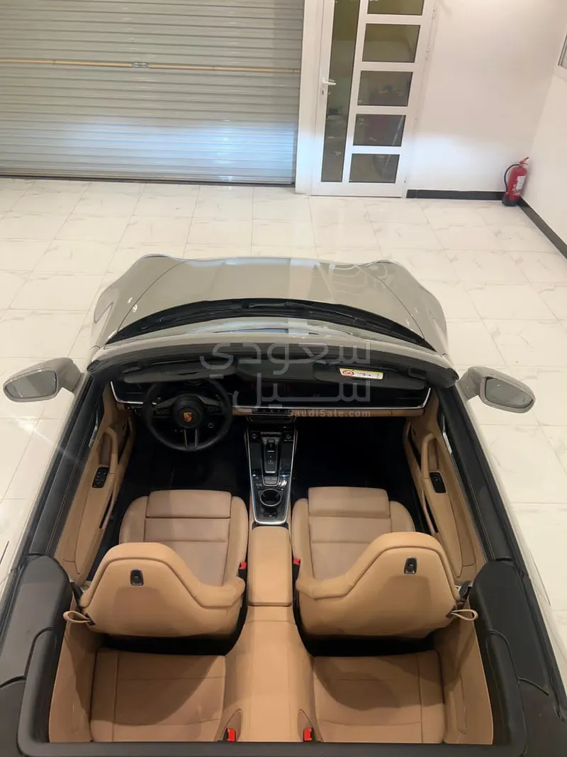 2022 بورش 911 كاريرا