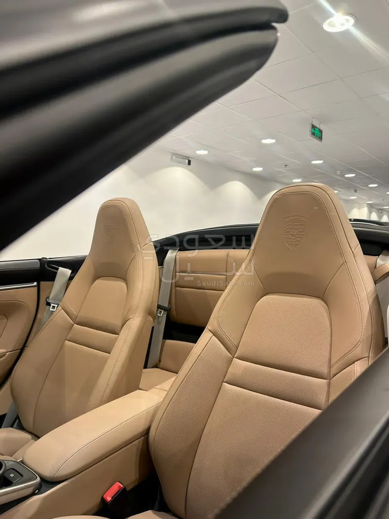 2022 بورش 911 كاريرا
