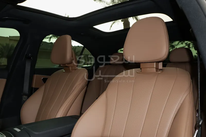 2025 Mercedes-Benz E 200