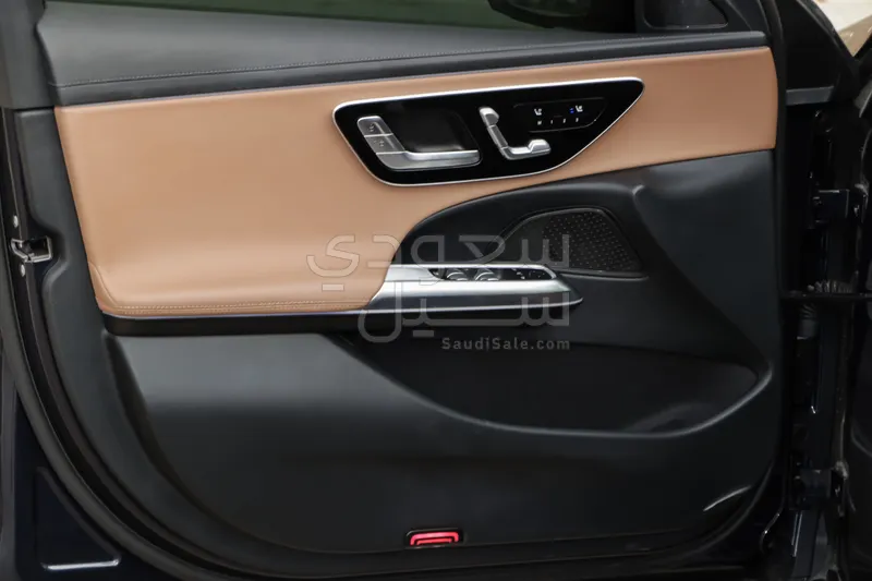 2025 Mercedes-Benz E 200