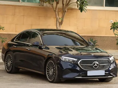 2025 Mercedes-Benz E 200