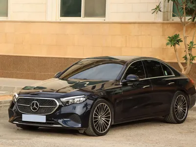 2025 Mercedes-Benz E 200