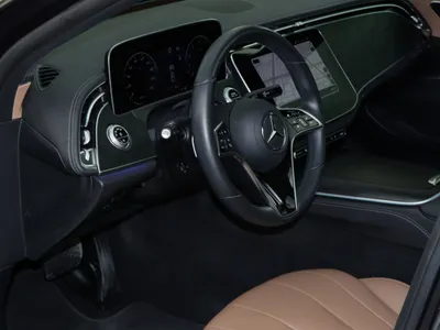 2025 Mercedes-Benz E 200