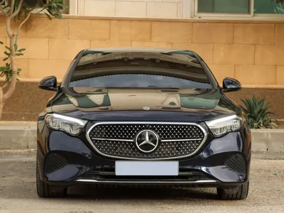 2025 Mercedes-Benz E 200