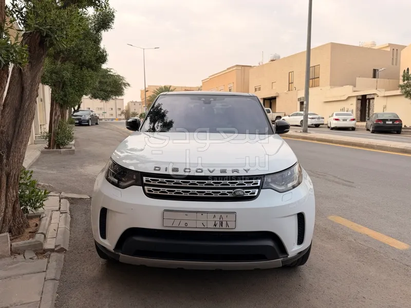 2018 لاند روفر ديسكفري