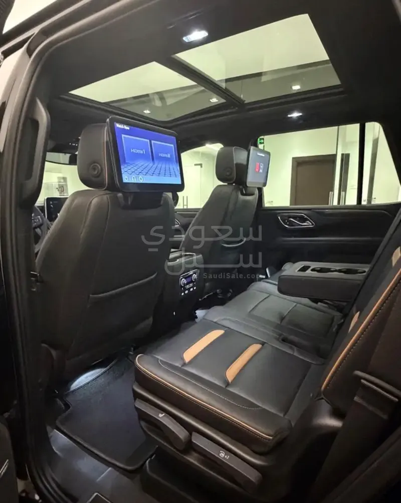 2023 جي ام سي يوكون اي تي 4