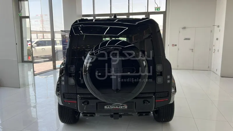 2026 Land Rover Defender Octa