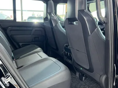 2026 Land Rover Defender Octa