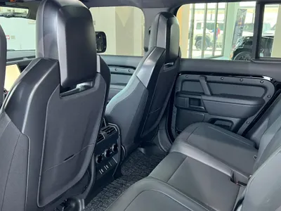 2026 Land Rover Defender Octa