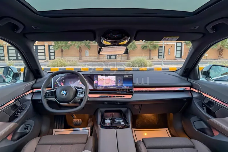 2026 بي ام دبليو الفئة الخامسة 520 أي
