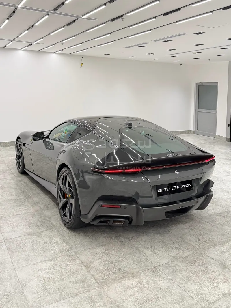2025 Ferrari 12 Cilindri
