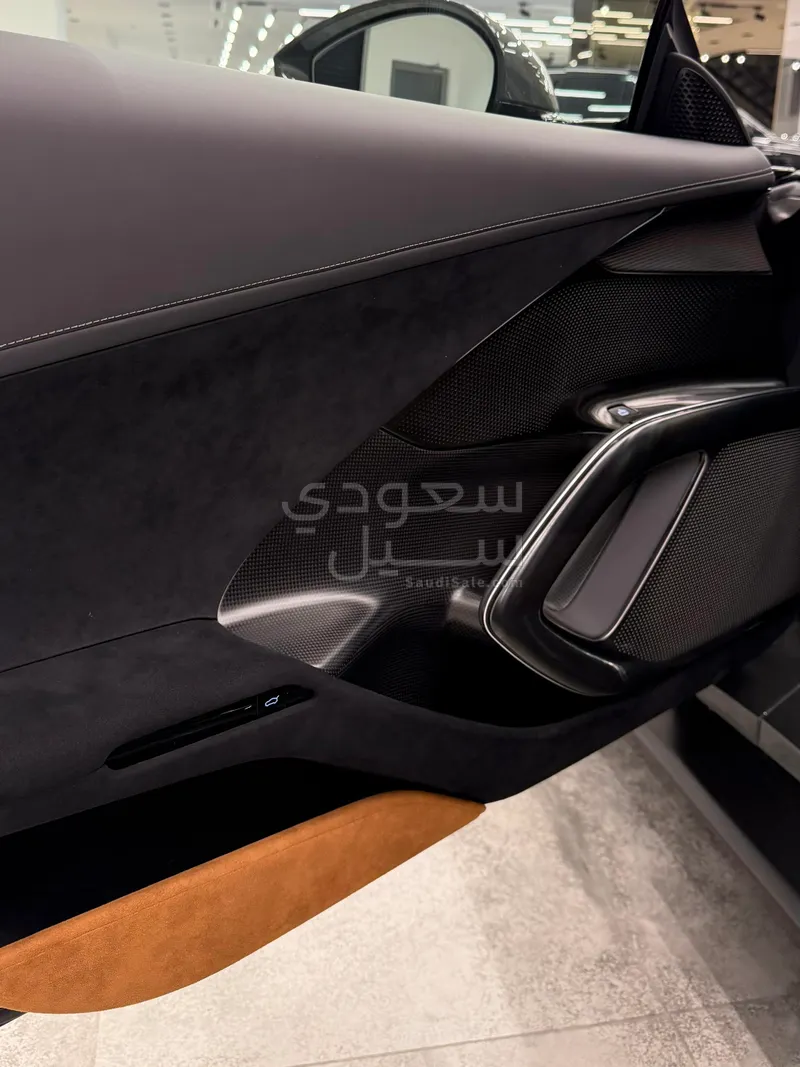 2025 Ferrari 12 Cilindri